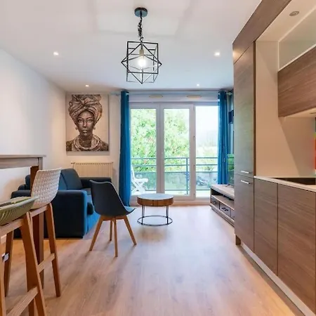 Апартаменты La Taniere De La Loire 3chambres Нант